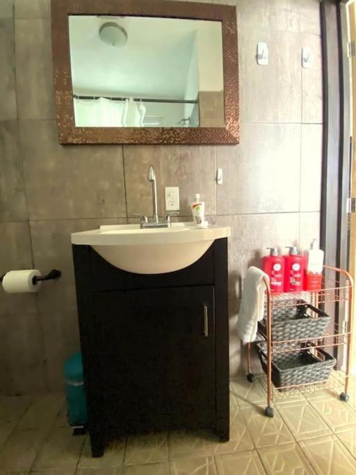 Casa Madero Beautiful 2Br Apt One Block From Malecon! Best Location! La Paz Extérieur photo
