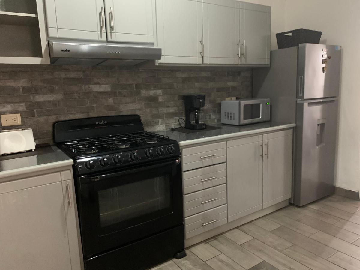 Casa Madero Beautiful 2Br Apt One Block From Malecon! Best Location! La Paz Extérieur photo